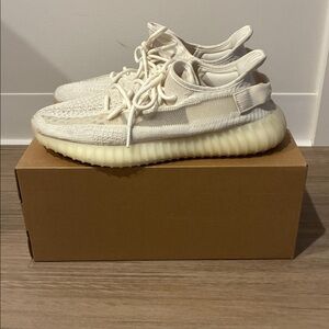 Adidas Yeezy Boost 350 V2 Sneakers - Cream